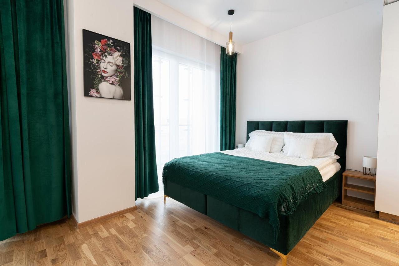 Apartamenty Wola Tower Varsovie Extérieur photo