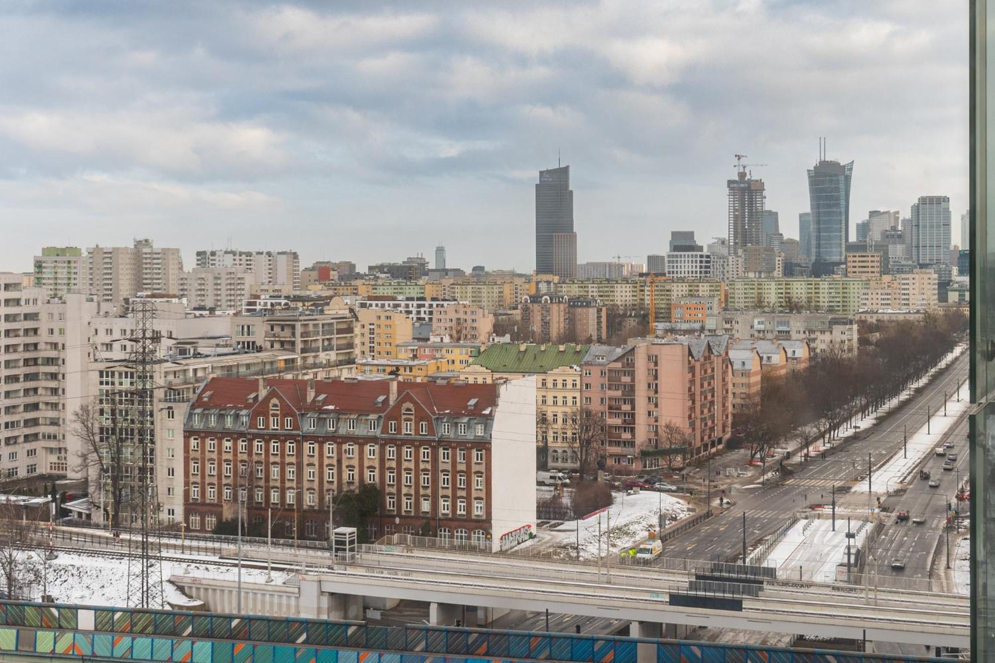 Apartamenty Wola Tower Varsovie Extérieur photo