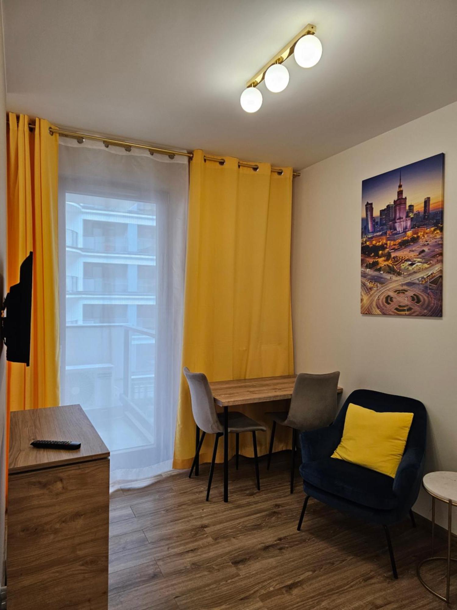 Apartamenty Wola Tower Varsovie Extérieur photo