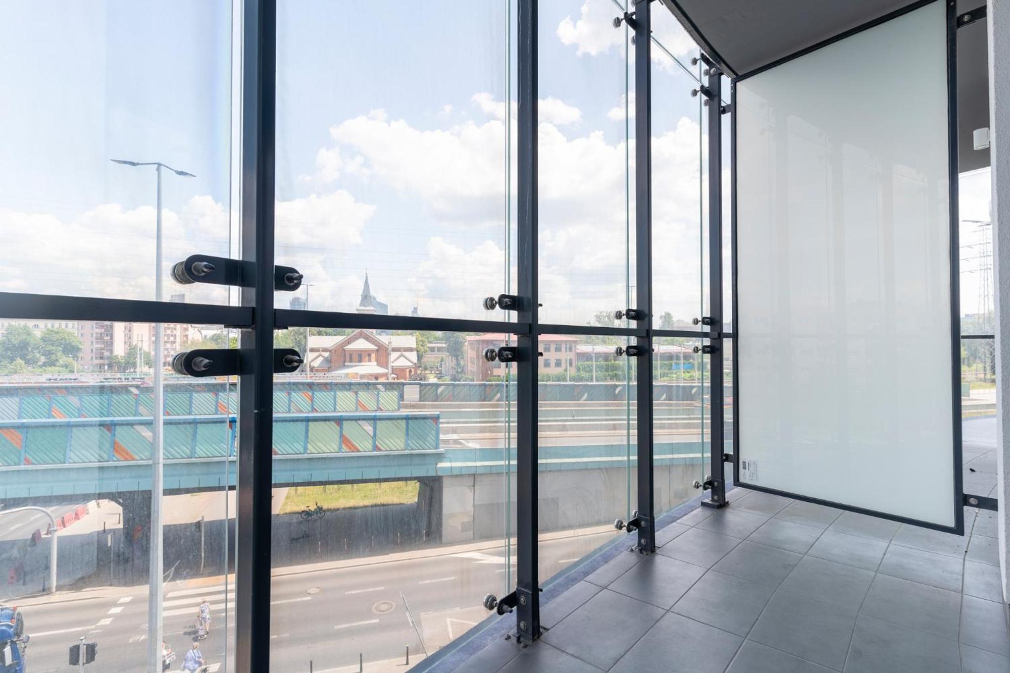 Apartamenty Wola Tower Varsovie Extérieur photo