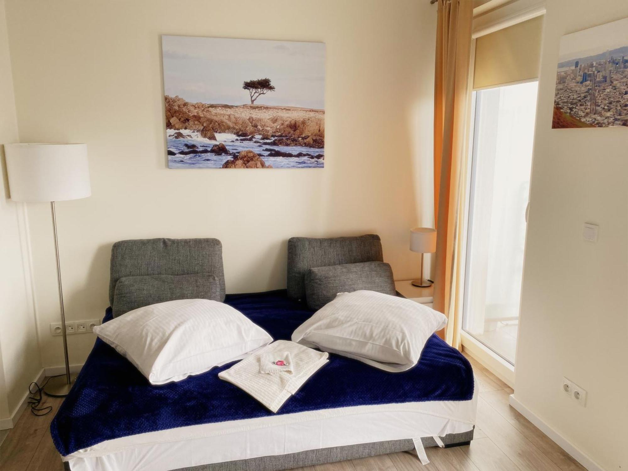 Apartamenty Wola Tower Varsovie Extérieur photo
